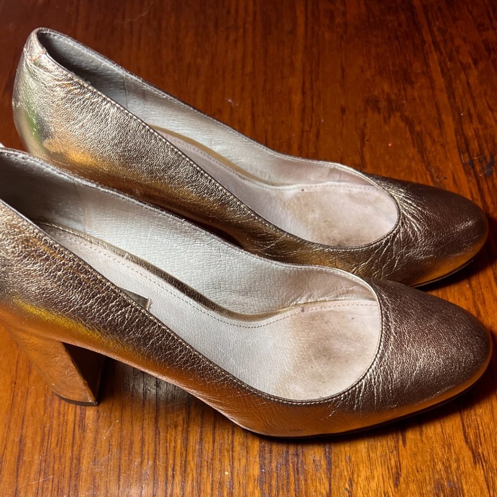 Louise et cie Jianna gold pump size 9